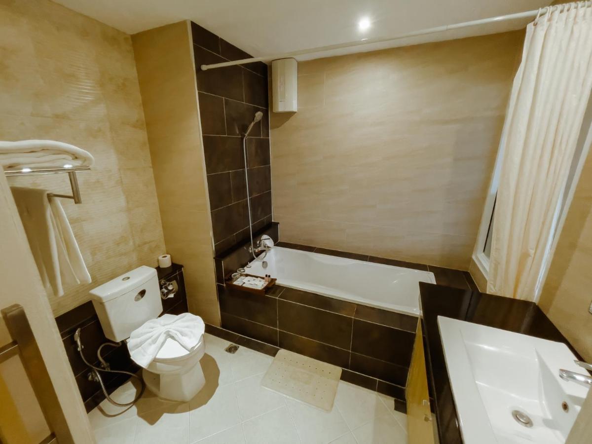 Royal Nakhara Hotel And Convention Centre Nong Khai Buitenkant foto