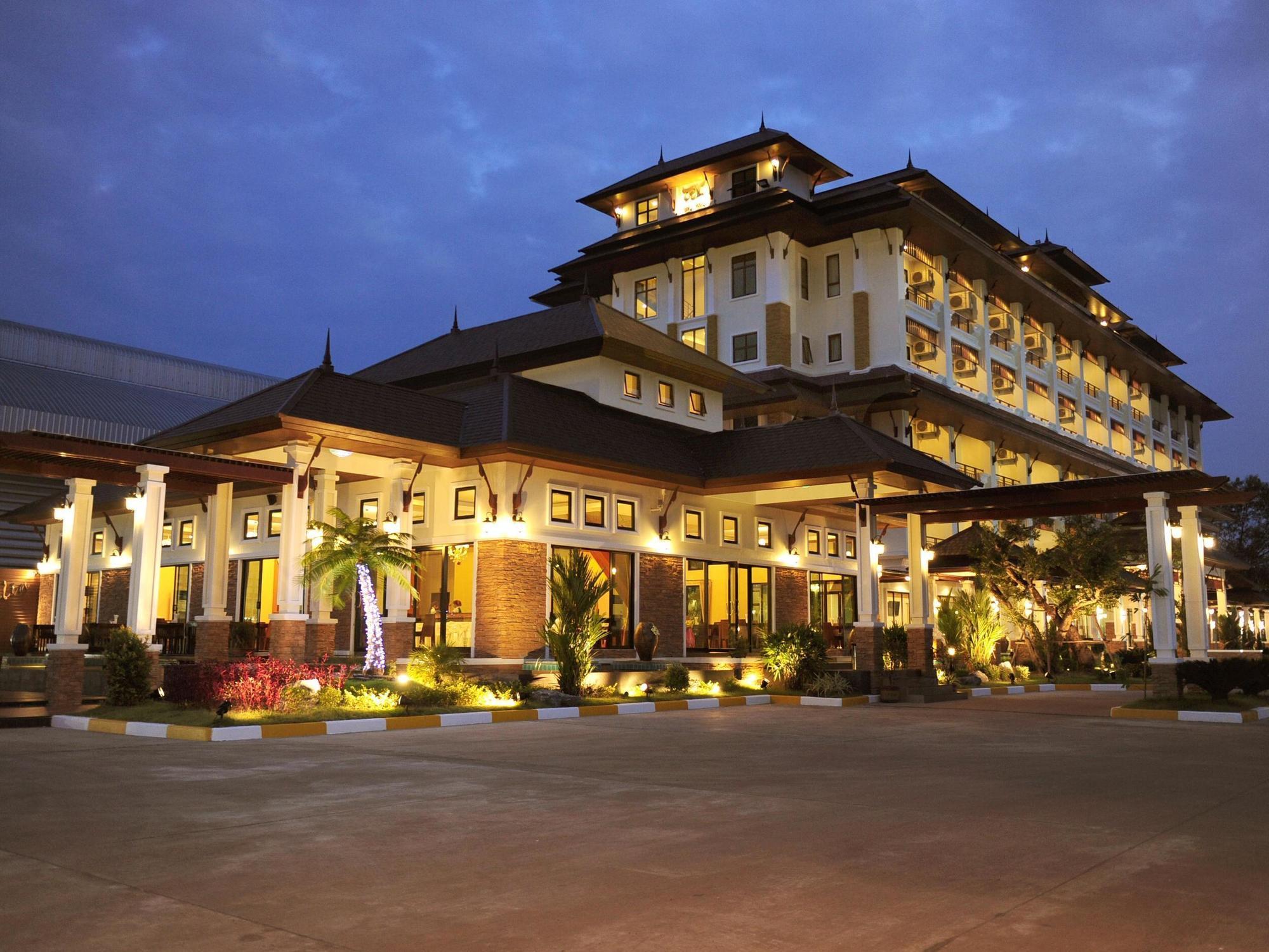 Royal Nakhara Hotel And Convention Centre Nong Khai Buitenkant foto