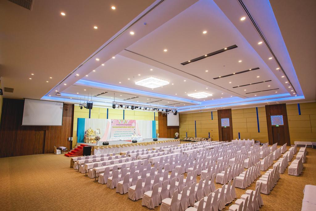 Royal Nakhara Hotel And Convention Centre Nong Khai Buitenkant foto
