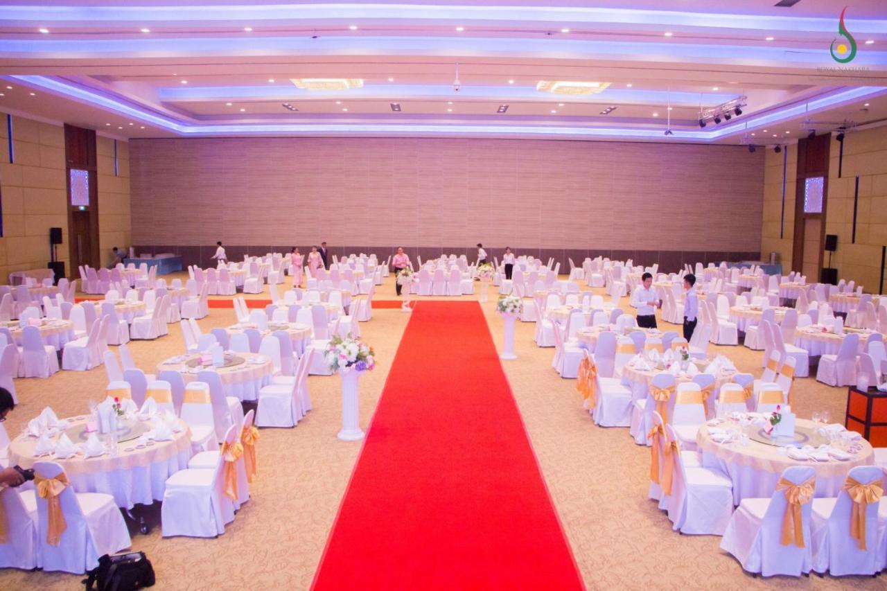 Royal Nakhara Hotel And Convention Centre Nong Khai Buitenkant foto