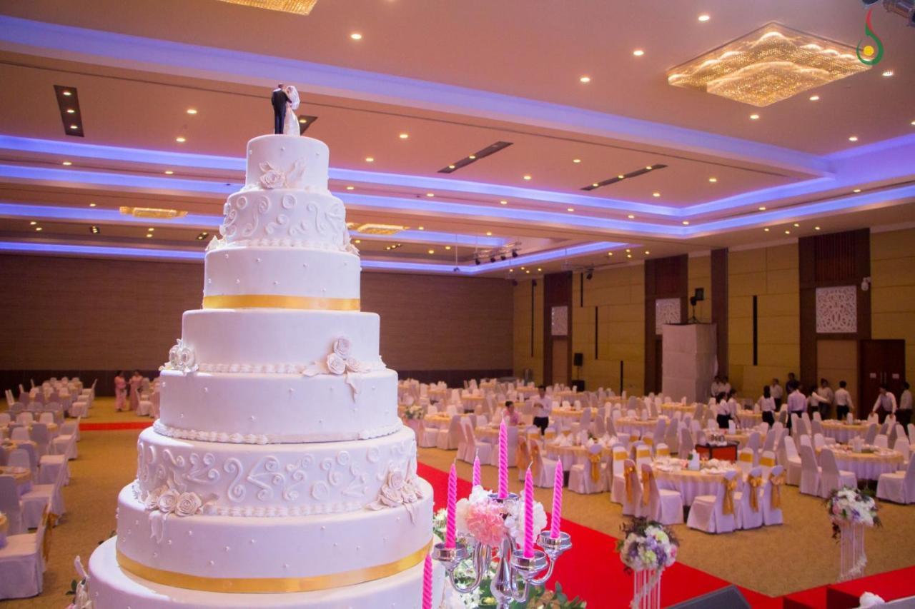 Royal Nakhara Hotel And Convention Centre Nong Khai Buitenkant foto